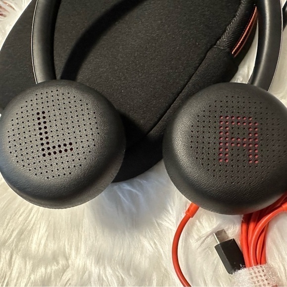 Poly Blackwire 8225 Premium Wired Headset (Plantronics) – Active Noise Canceling - Picture 3 of 8